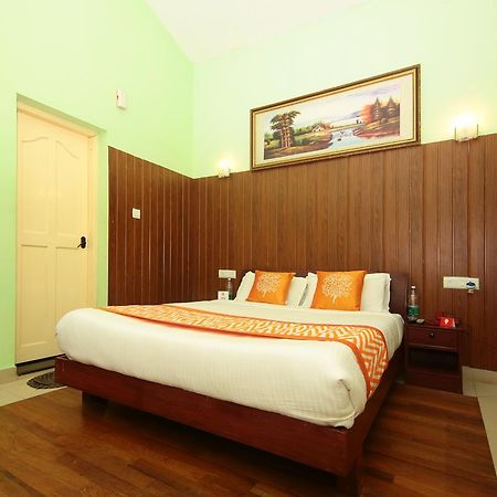 Oyo 4651 Woodpecker Resort Мунар Екстериор снимка