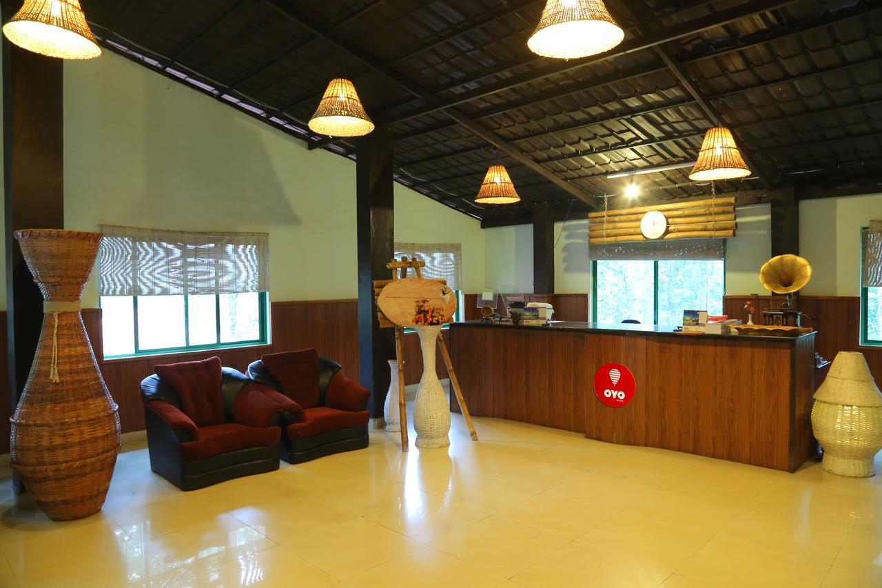 Oyo 4651 Woodpecker Resort Мунар Екстериор снимка
