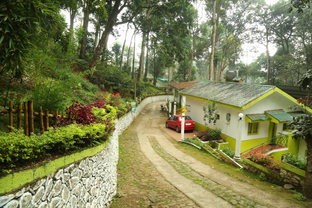 Oyo 4651 Woodpecker Resort Мунар Екстериор снимка