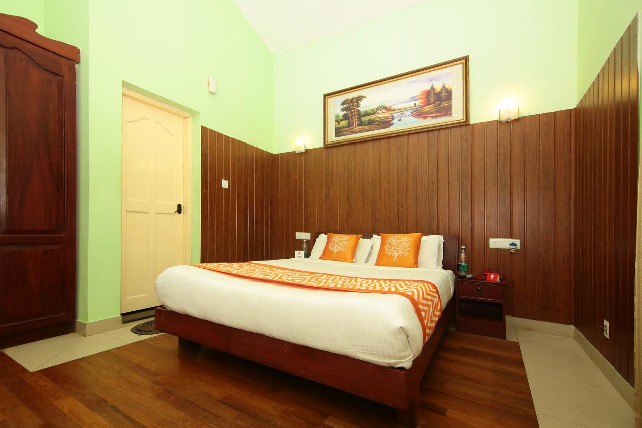Oyo 4651 Woodpecker Resort Мунар Екстериор снимка